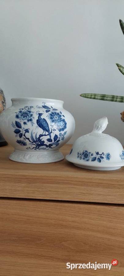 Bomboniera pojemnik porcelana Niemiecka Hampton Mirosławiec