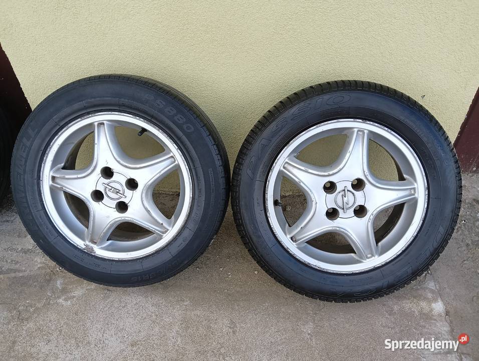 Felgi aluminiowe z oponami Opel 18565 R15 Rząśnia sprzedam