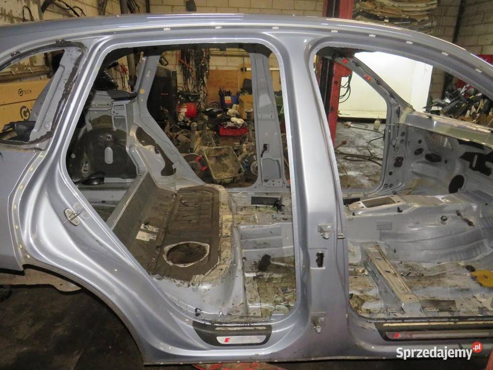 PRÓG SŁUPEK PRAWY BOK AUDI Q5 8R