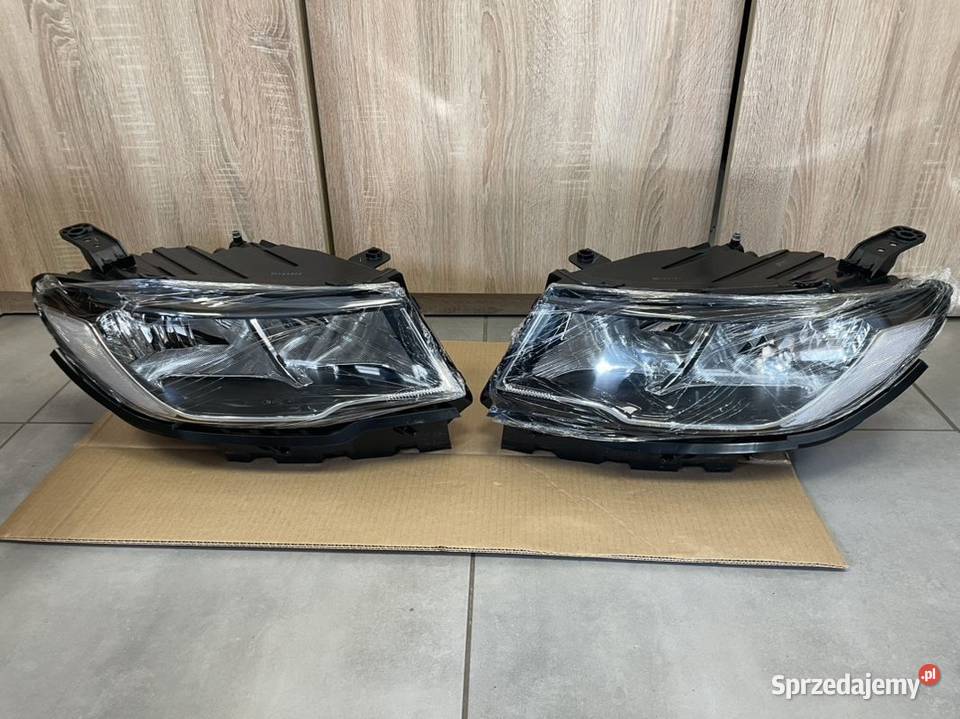 Jeep Compas 20 reflektor przód nowy osobowe Motycz
