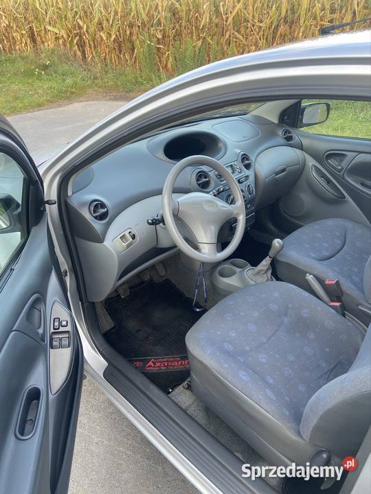 Toyota Yaris 1 10 benzyna wielkopolskie Poznań