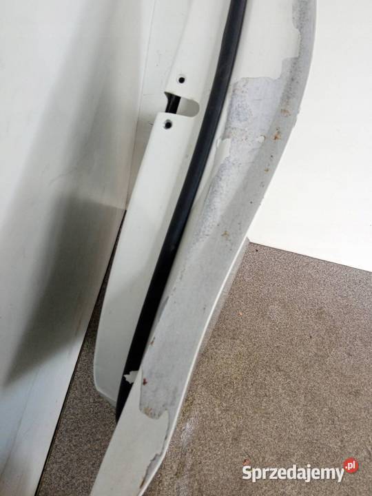 DRZWI PRAWE PRZÓD 149 MercedesBenz Eklasa V