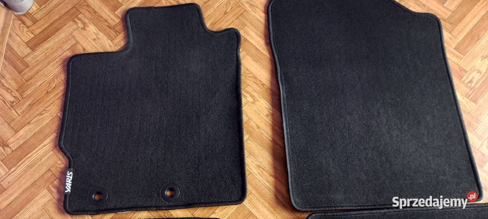 Dywaniki welurowe oryginalne toyota yaris 3 Gostynin sprzedam