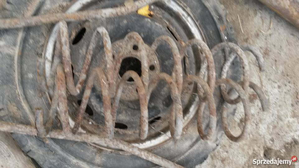 Sprezyny przednie Mazda 929 20B 81r lubelskie Biłgoraj sprzedam