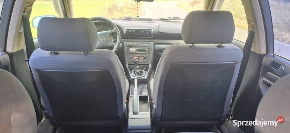 Audi a4 b5 kombi 18blpg klima hak 462458km Rutki-Kossaki