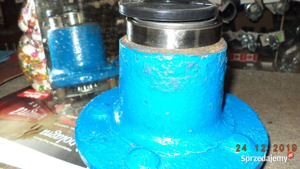 piasta 5 otworowa ursus 328325 nowe lozyska Lipno sprzedam