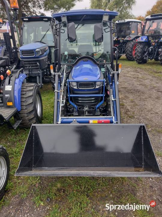 Ciągnik kompaktowy Farmtrac 26 PRO 4 WD z kabina Łęczyca