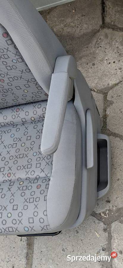 FOTEL KIEROWCY VW T5T51LIFTT6 VOLKSWAGEN Radom