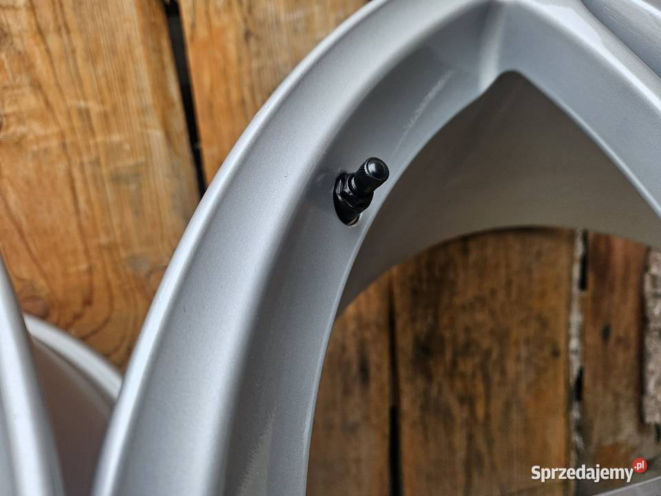 Alofelgi Pompeje 5x130 21 Audi rsQ7Q8 aluminiowe Kwietno