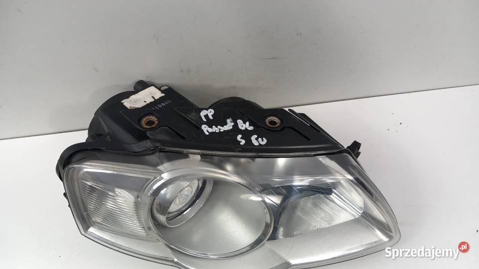 VW PASSAT B6 LAMPA PRZÓD PRAWA EU SOCZEWKA osobowe Lampy przednie wielkopolskie Zbierkowo