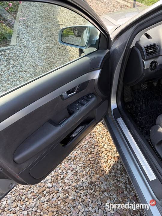 Audi a4 b7 20 tdi bpw quattro uszkodzone Bukowina Tatrzańska