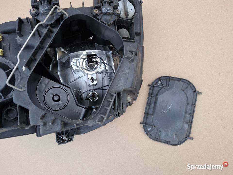 MERCEDES AROCS ANTOS MP4 REFLEKTOR PRAWY LAMPA Lampy przednie Bieleń