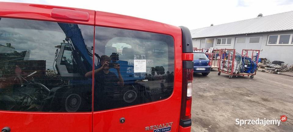 DRZWI PRAWE TYŁ RENAULT TRAFIC III OVNNS 2022 Pozostałe Pozostałe Lipno sprzedam