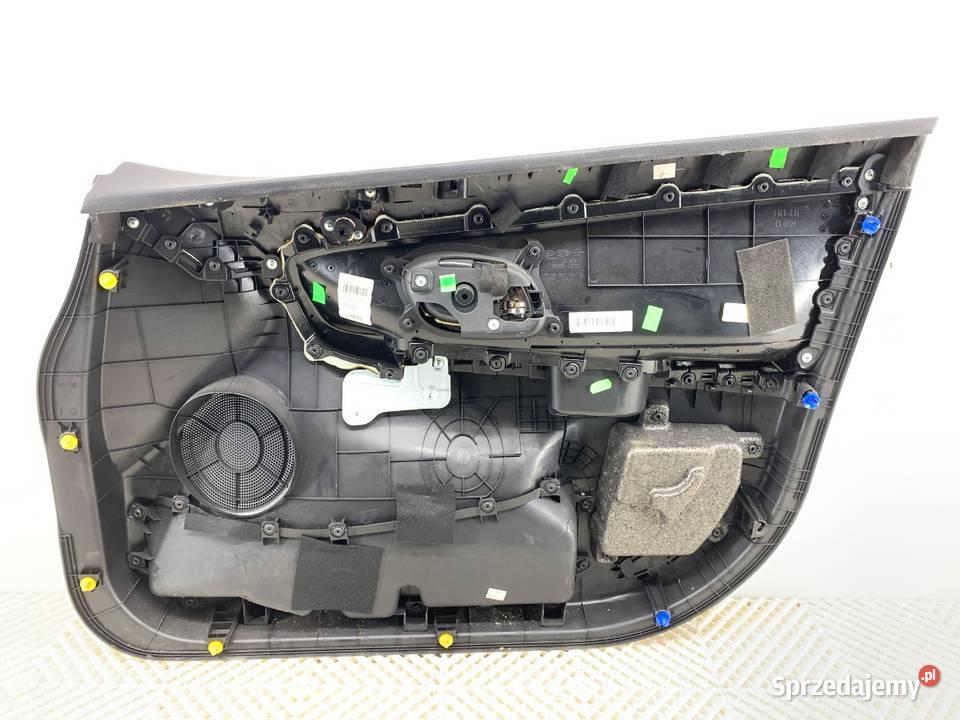 BOCZEK DRZWI LEWY PRZÓD KIA CEED Hatchback 1218