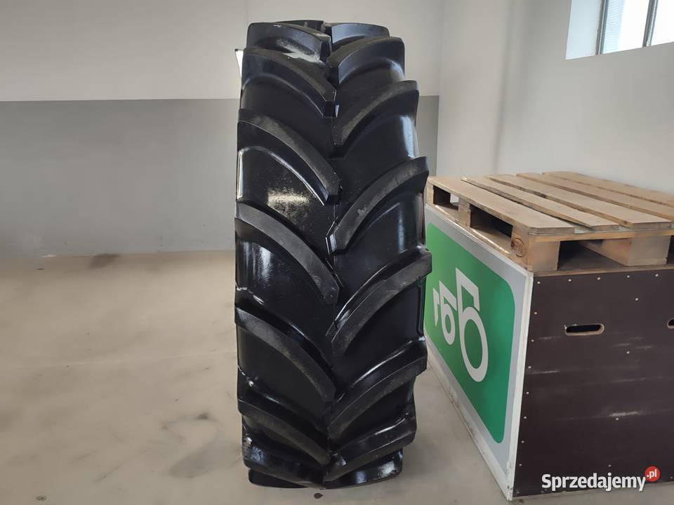 Koło tylne 18x38 MASSEY FERGUSON 6714 Pozostałe Wilkowo sprzedam