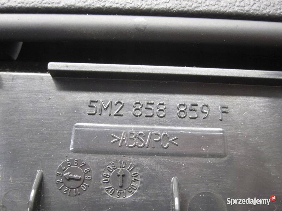 VOLKSWAGEN TIGUAN I 10r ramka biegów gniazdo Osłony i zaślepki Części samochodowe Kielce