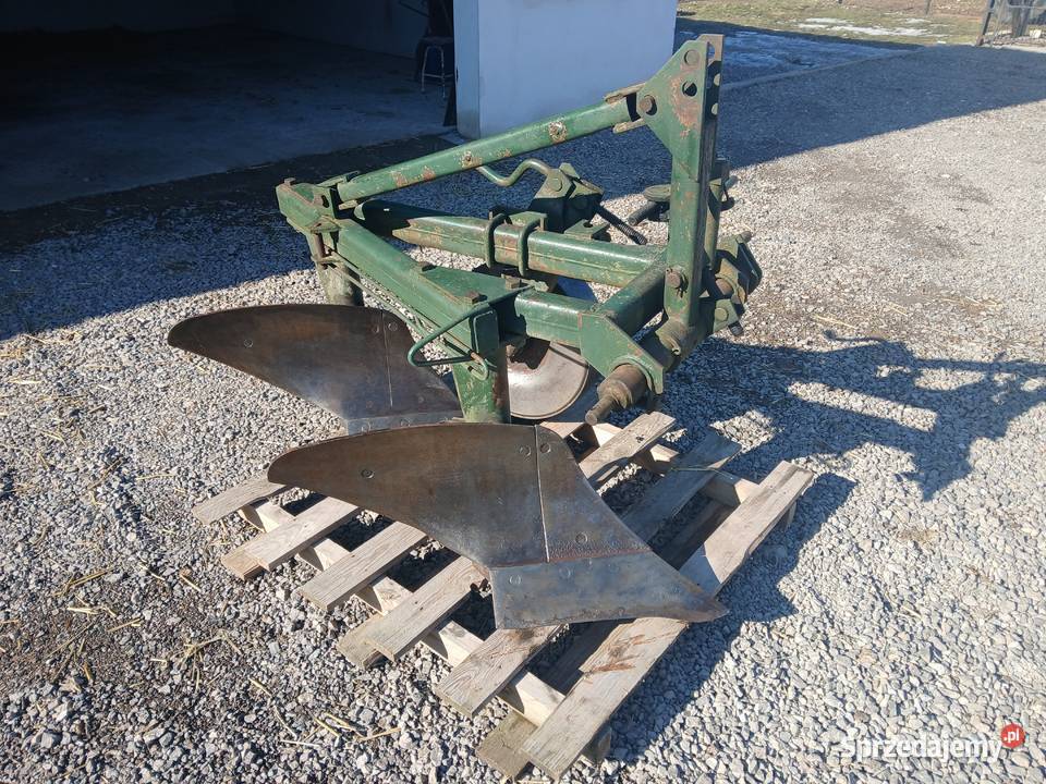 Pług 2 skibowy grudziądzki możliwość transportu Ursus Maszyny rolnicze lubelskie Wojciechów-Kolonia Piąta
