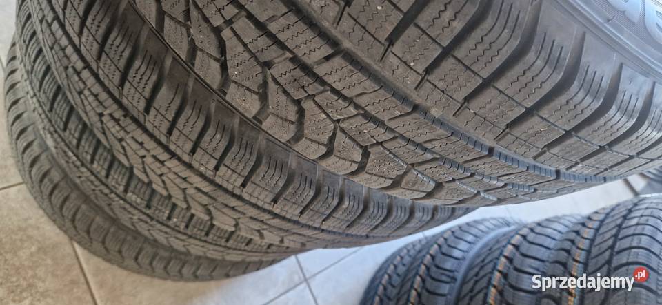 Opony zimowe 215 60 17 hankook Orzesze