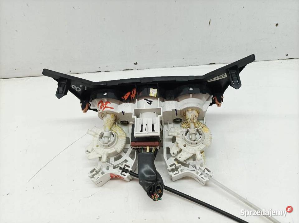PANEL NAWIEWU J042174400 M68P305PK Suzuki Baleno Rok produkcji 2019 sprzedam