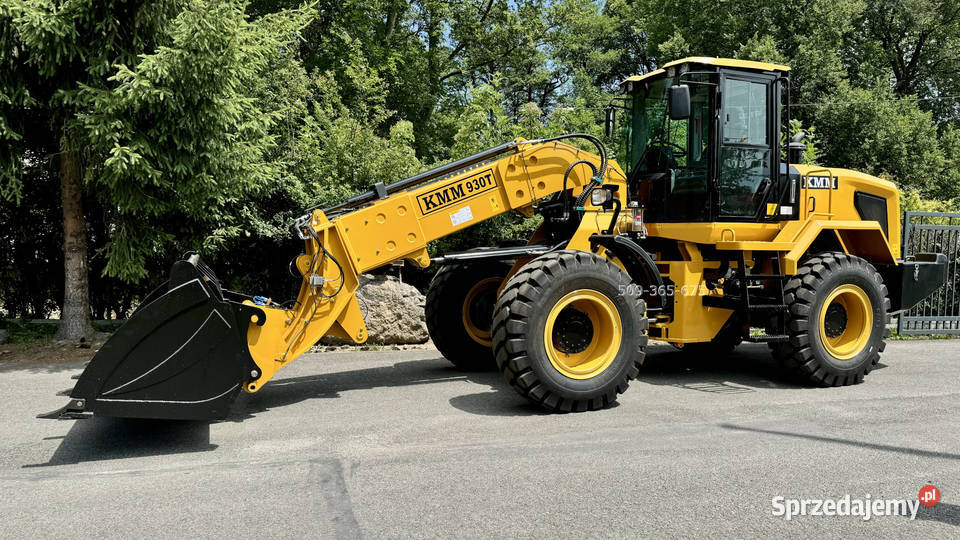 Teleskopowa ładowarka KMM 930T