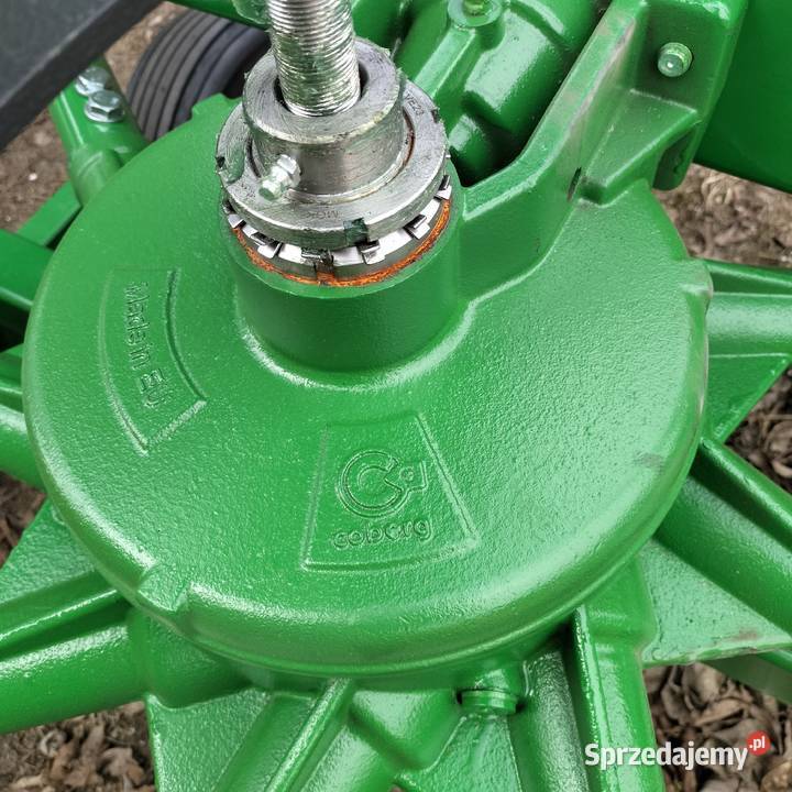 Zgrabiarka Karuzelowa Koło kopiujące Wałek WOM w Sobótka sprzedam