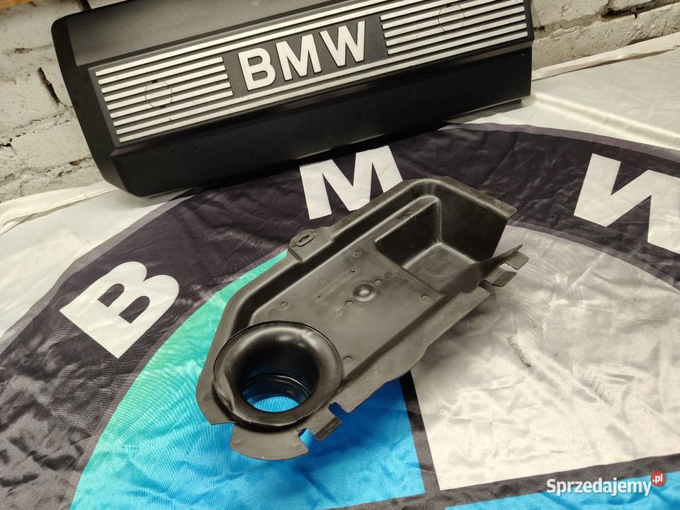 Bmw e28 zaślepka lampy przedniej lewej oryginał osobowe łódzkie Aleksandrów Łódzki