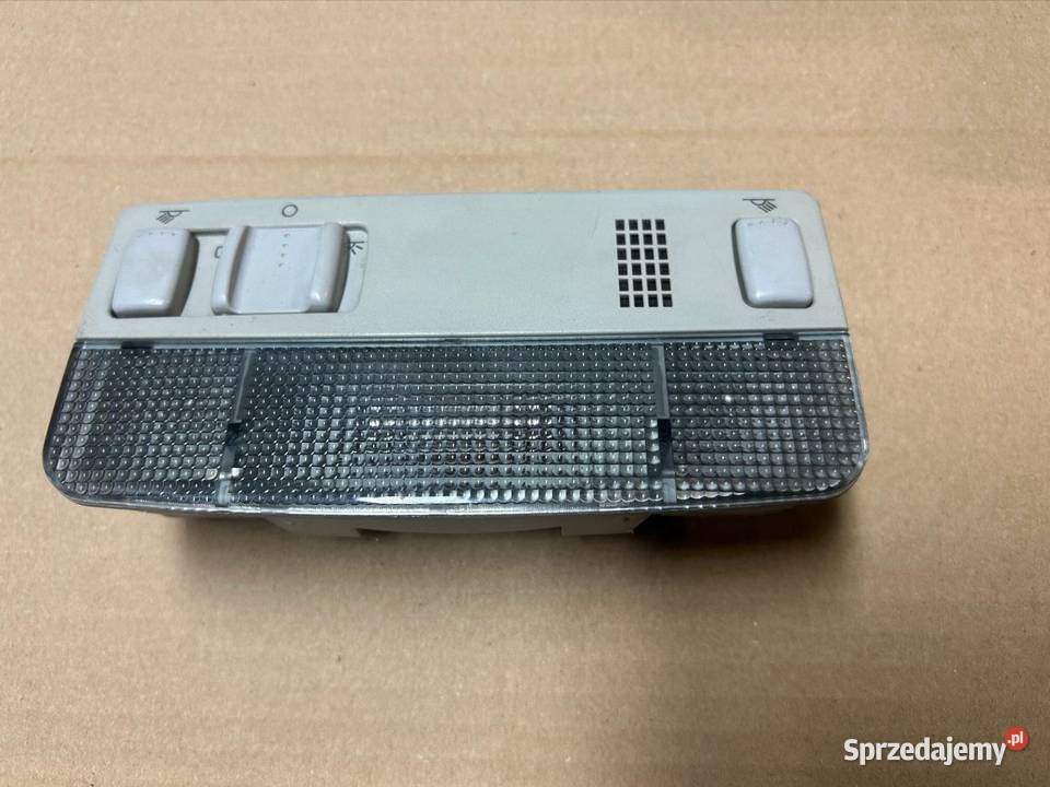 Lampka kabiny Passat B5FL 3b0947105c Grudziądz