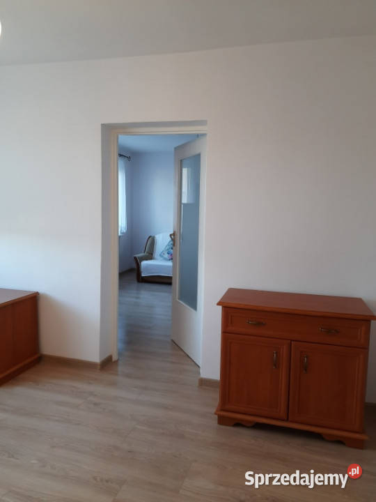 Sprzedam mieszkanie z balkonem2 pokoje3 piętro Słupsk