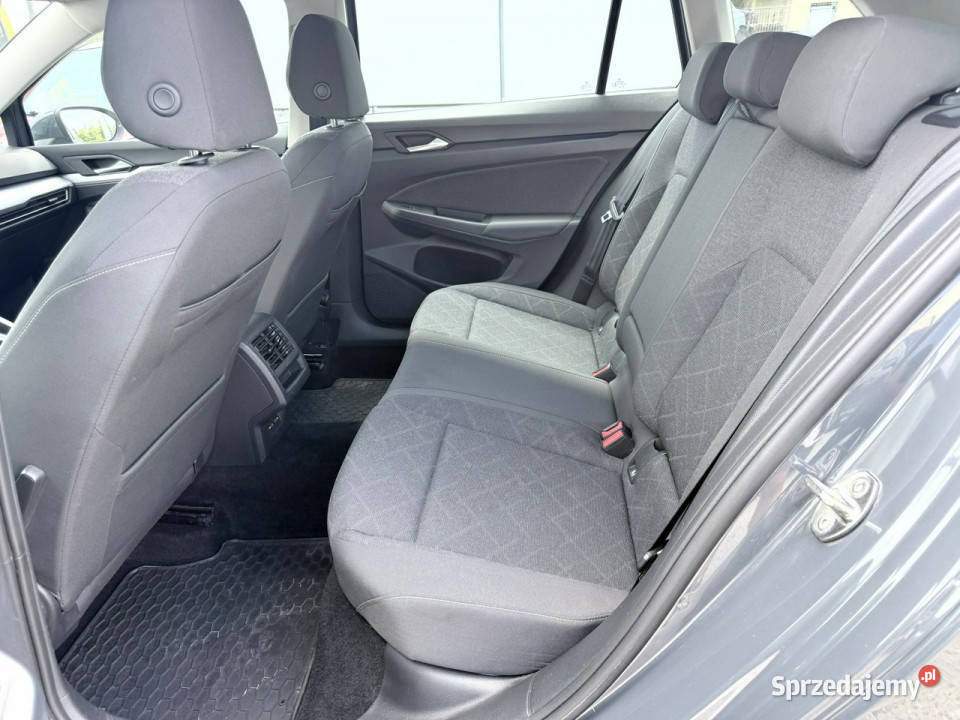 Volkswagen Golf Variant 20 TDI 20222023r Life nieuszkodzony dolnośląskie Wrocław