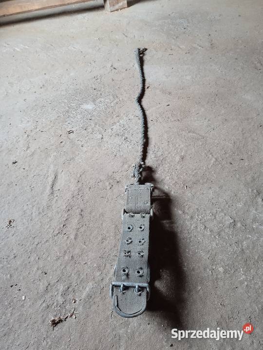 Zabytkowy pas z liną asekuracyjną