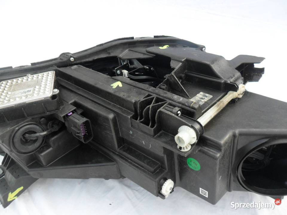 REFLEKTOR PRZÓD STRONA LEWA MG HS Lampy przednie