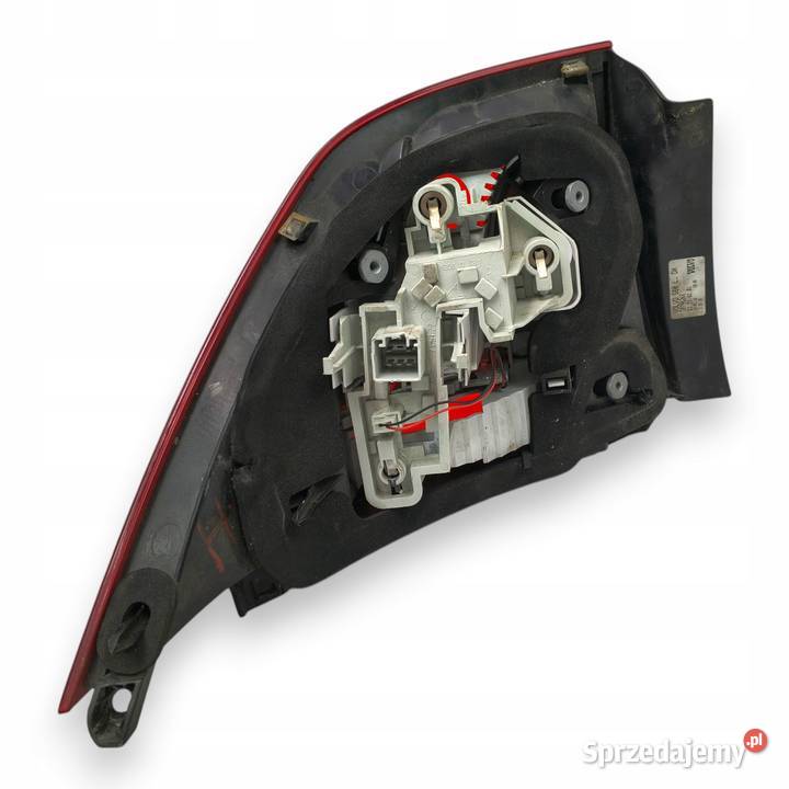 LAMPA PRAWA Volvo S60 II 1013r TYLNIA TYLNA osobowe