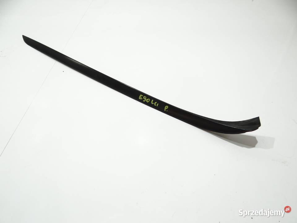 LISTWA SZYBY CZOŁOWEJ PRAWA BMW E90 LCI 17229537 Strzyżewice