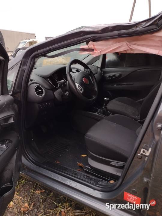 FIAT GRANDE PUNTO USZKODZONY Rok produkcji 2014 Wsola
