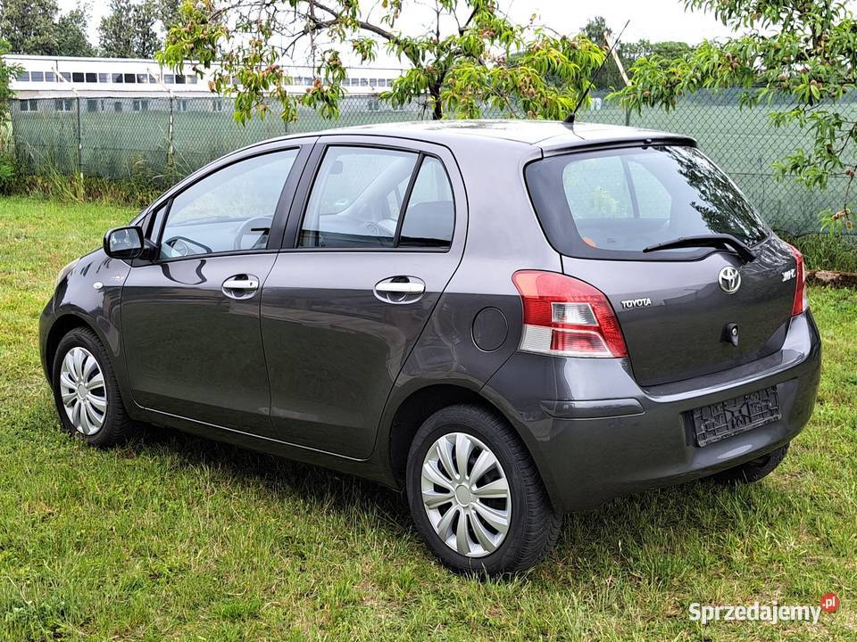 Toyota Yaris 100 100 oryginał 6 biegowy serwisowany w ASO dolnośląskie Wrocław