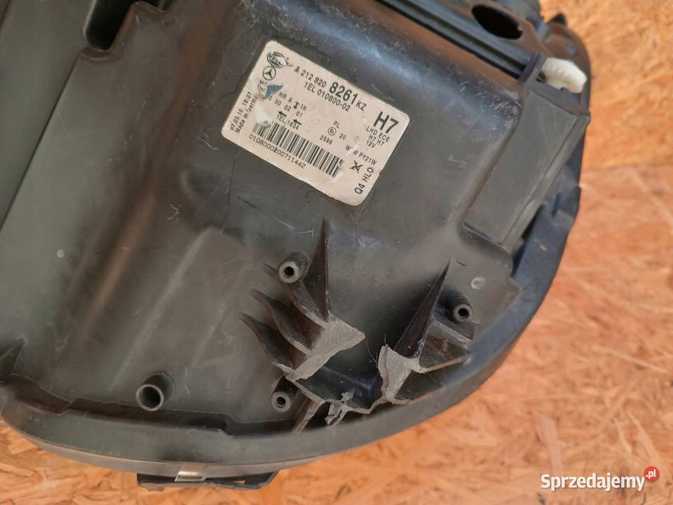 LAMPA PRAWY PRZÓD EU REFLEKTOR A2128208261 sprzedam