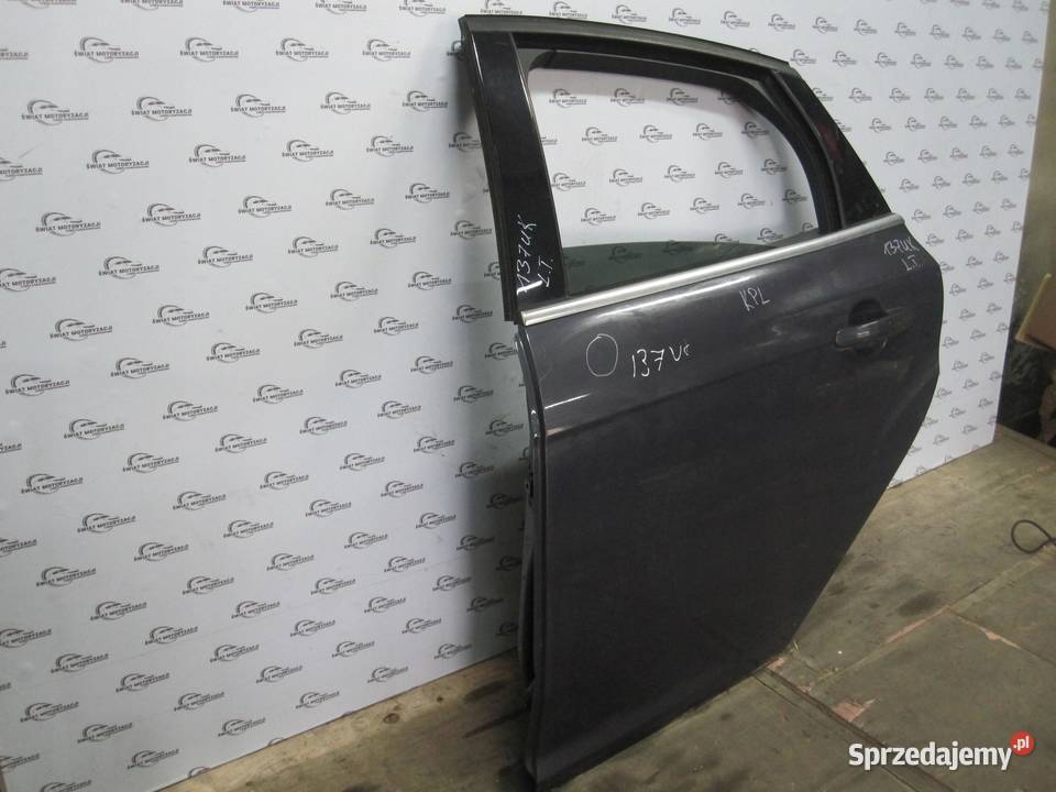 FORD FOCUS MK3 III 12r drzwi lewe tył świętokrzyskie