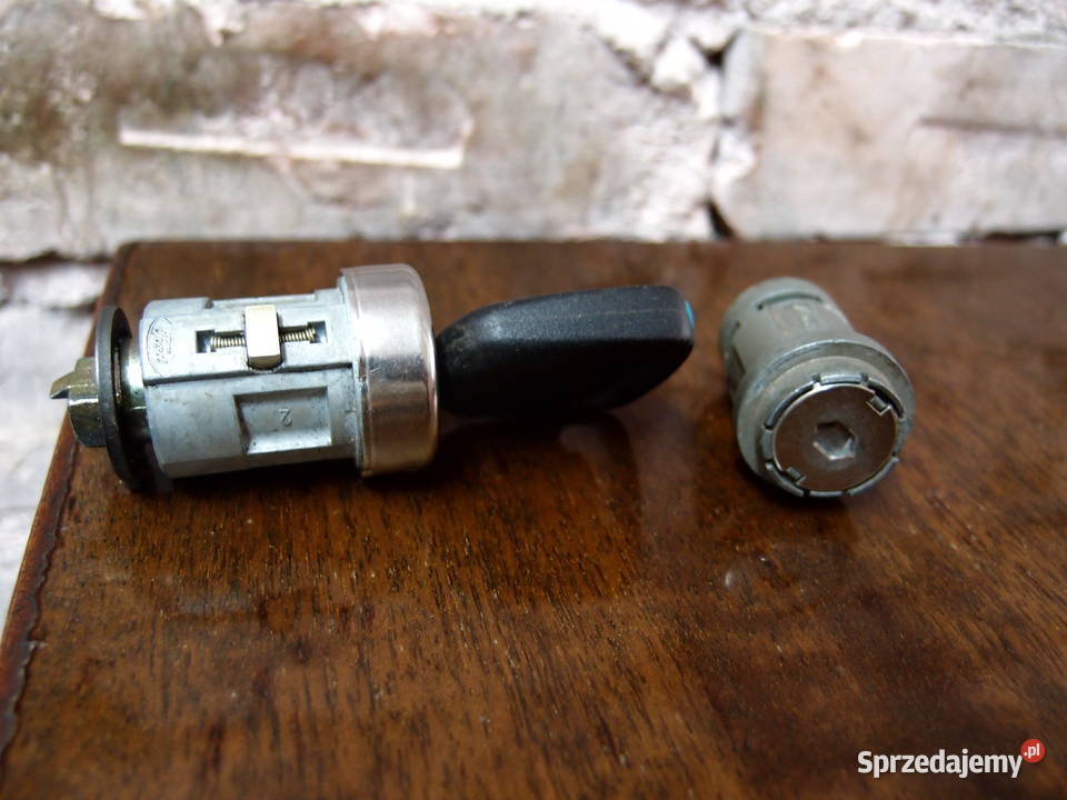 wkładka drzwi L i wkładka stacyjki Ford Focus osobowe Łódź