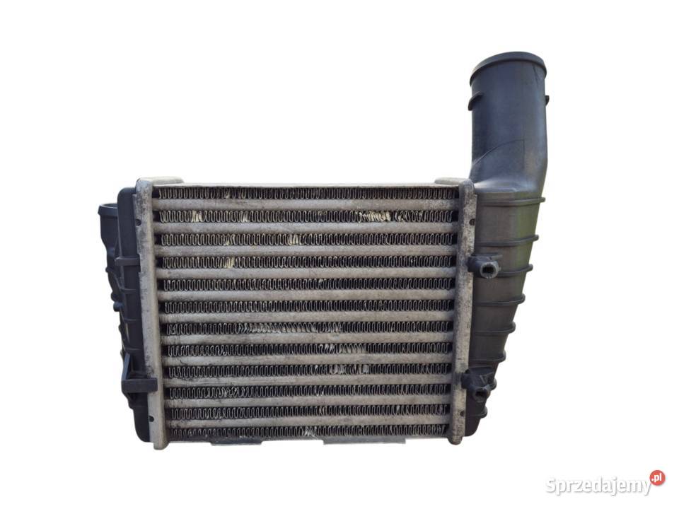CHŁODNICA POWIETRZA INTERCOOLER PRAWA PASSAT B5 Działoszyce