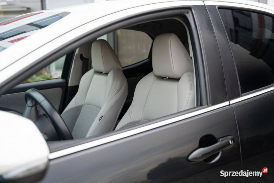 Toyota Yaris Selection Elegance Virtual Półskóra kamera cofania Yaris małopolskie