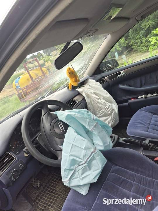 Audi A6 C5 24 V6 benzyna 1998 na części Łomża