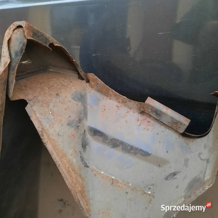 Błotniki Ford Taunus 7982 nowe kpl Błotniki Stalowa Wola