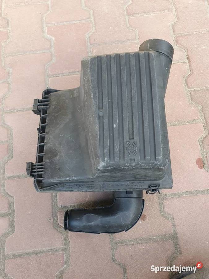 VW Volkswagen Golf 3 III obudowa puszka filtra osobowe Biłgoraj