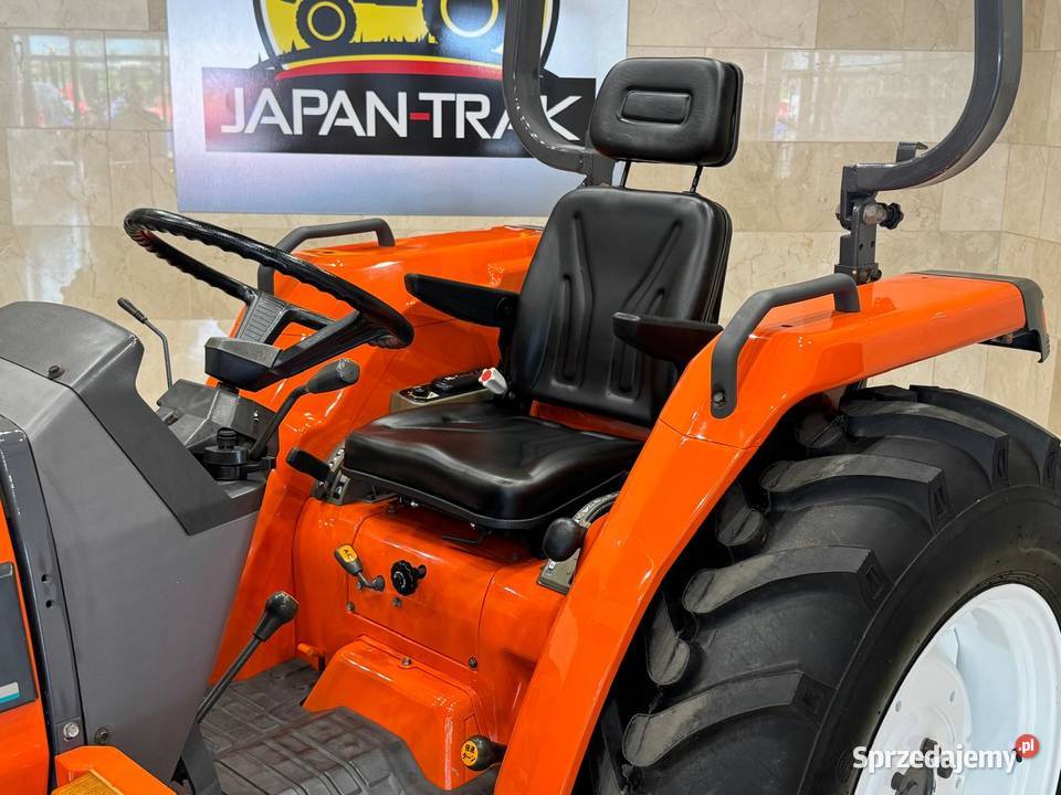Ciągnik Kubota GL301 Gwarancja napęd 4x4 Traktor Skrzynia biegów Manualna Radomsko sprzedam