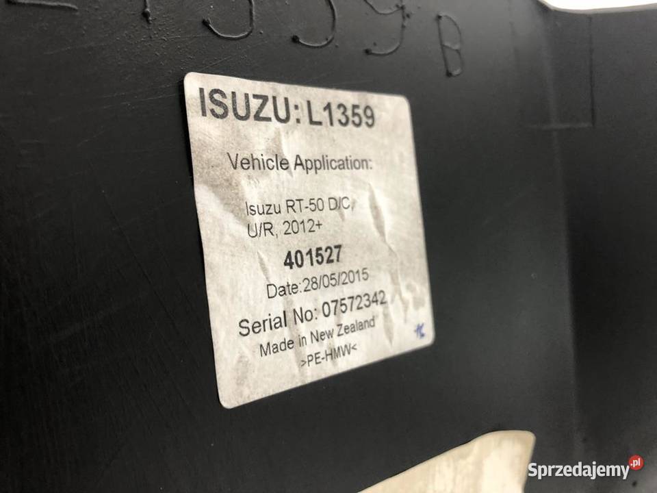 Kuweta wykładzina plastikowa wanna Isuzu D 2012 terenowe Pasłęk sprzedam