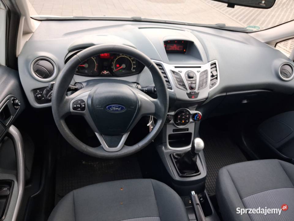 Ford Fiesta MK7 Klimatyzacja 5 drzwi 2010r wielofunkcyjna kierownica Fiesta Starachowice