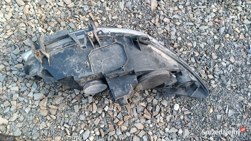 Lampa lewa przednia Peugeot 307 lift Radłów sprzedam