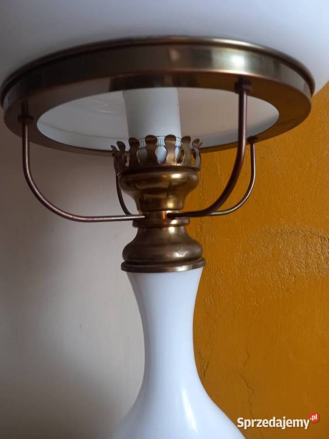 Lampa na stolik biała podkarpackie Jasło