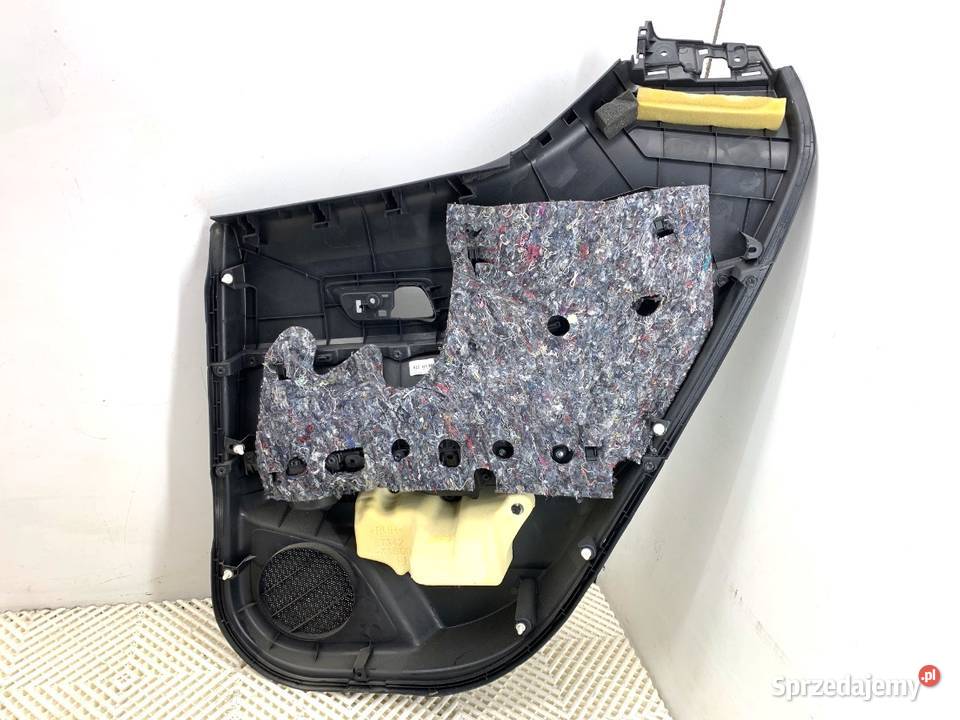 BOCZEK DRZWI LEWY TYŁ TOYOTA CHR Crossover sprzedam