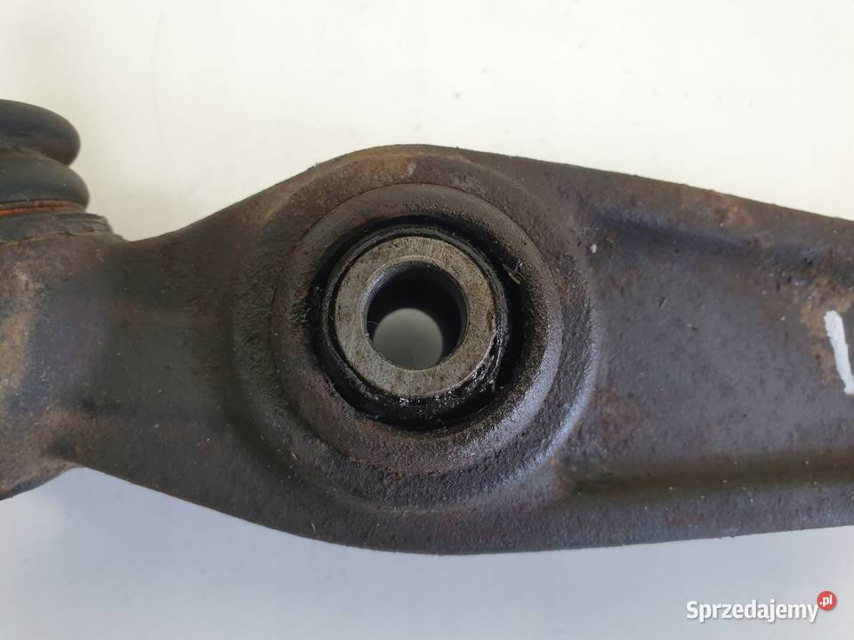 BMW X6 E71 LEWY WAHACZ przód KIEROWCY Wahacze lubelskie